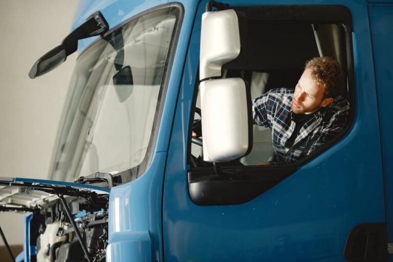 Building a Strong Case After a Trucking Incident