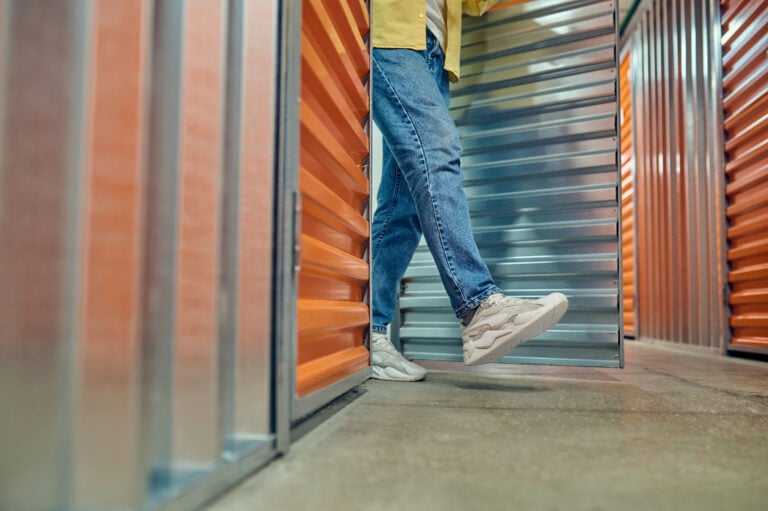 Keep the Memories, Lose the Mess: The Beauty of Renting a Self-Storage Unit