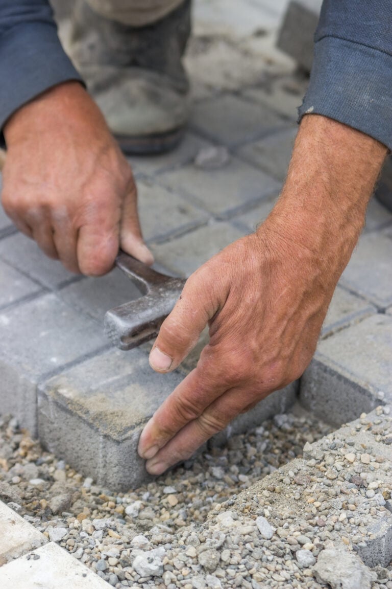 The Latest Trends in Hardscaping