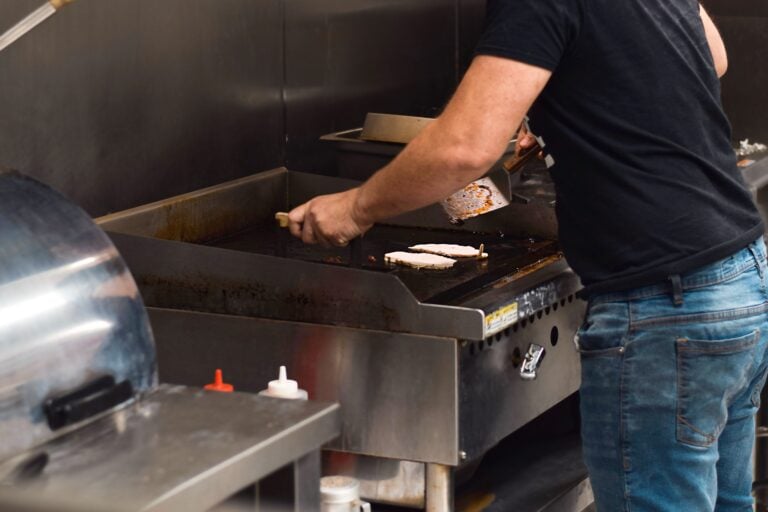 When to Upgrade: 5 Signs Your Restaurant’s Grill Is Costing You Money